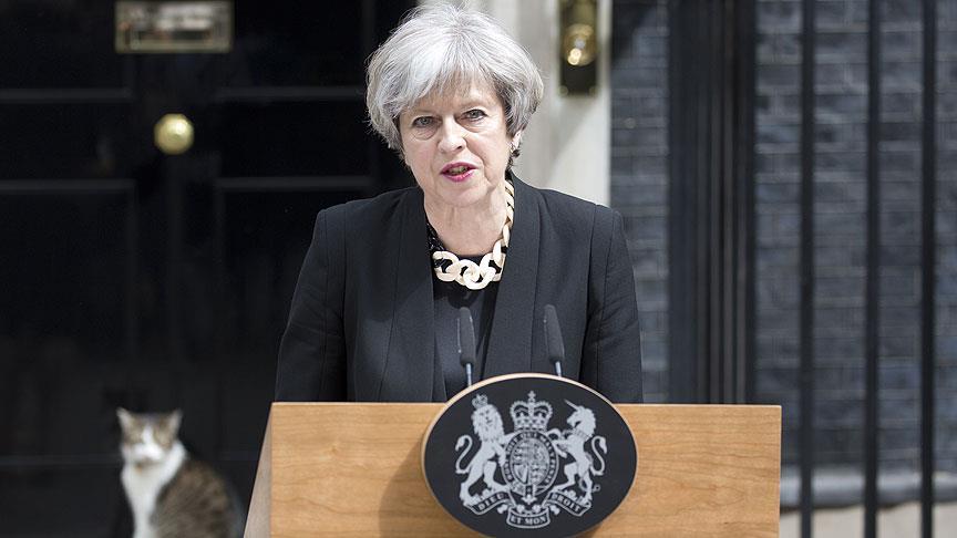 İngiltere Başbakanı May: Saldırılar yeni bir trend