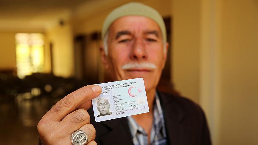 Ahıska Türklerine tam 2 yıl sonra kimlik veriliyor
