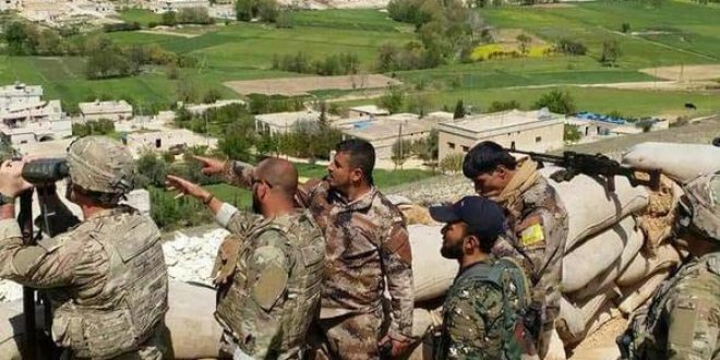 ABD'li askerler YPG ile Türk askerini inceledi