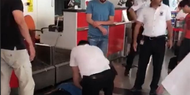 Havalimanında kalp krizi geçirdi
