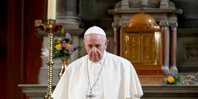 Papa cinsel istismar skandalı için af diledi