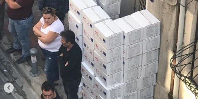 Suriyeli aileye 50 koli yardım paketi vatandaşı isyan ettirdi