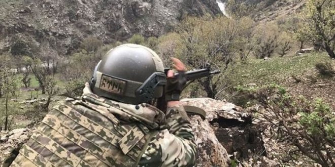 Tunceli'de PKK'lı teröristlerle çatışma