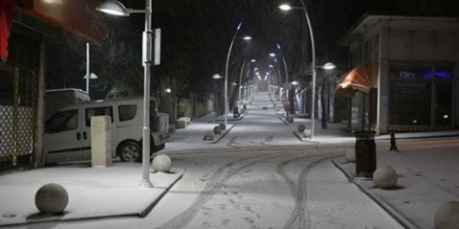 Trakya'yı kar yağışı vurdu; Okullar tatil edildi