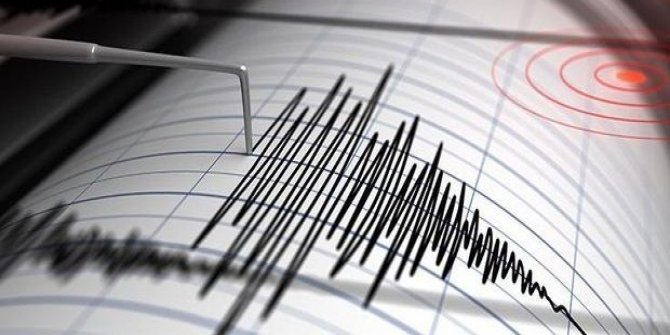 İzmir'de 4.3 büyüklüğünde deprem (SON DEPREMLER)