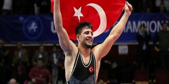 Cengiz Arslan gümüş madalya kazandı