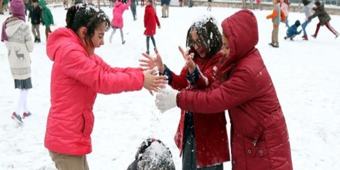 Kar tatili yapan öğrencilere telafi eğitimi